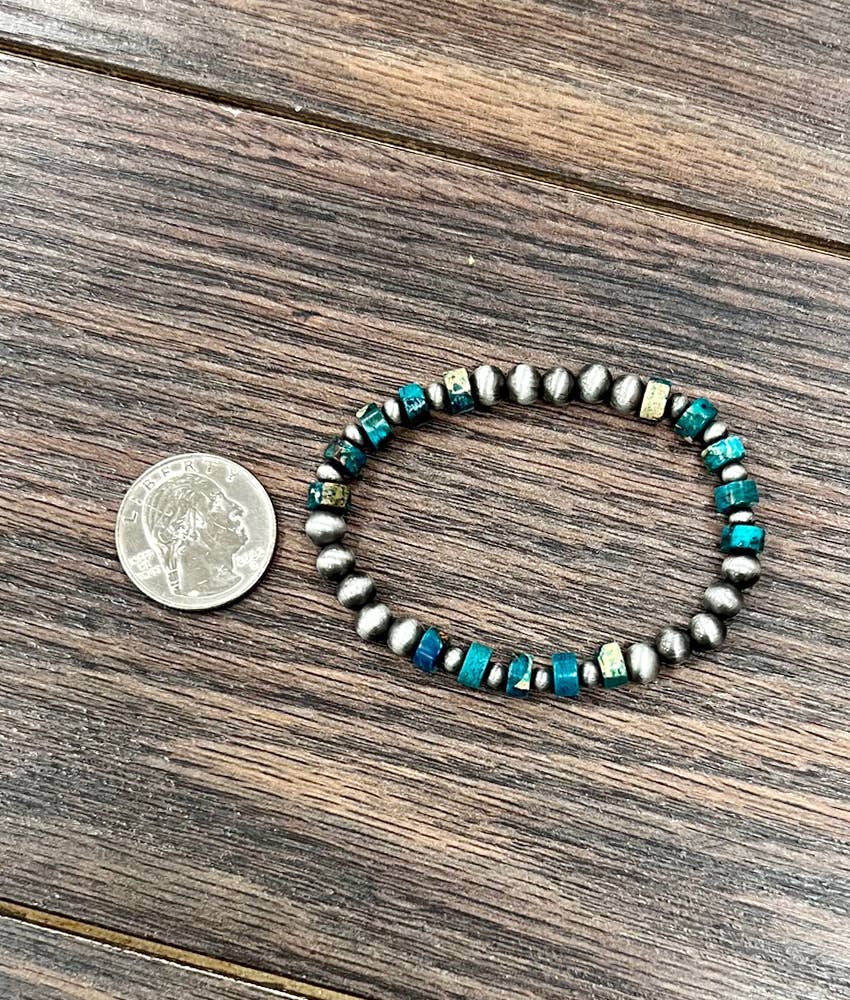 Clear Water Handmade Navajo Gemstone Stretch Bracelet